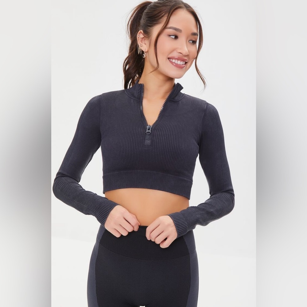 Forever 21 Active Half-Zip Crop Top